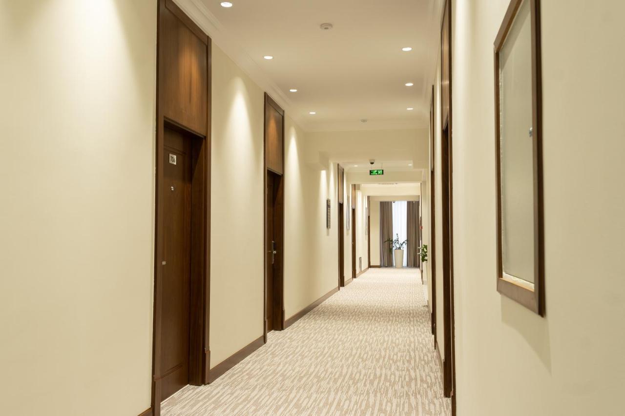 Mir Luxe Plaza Hotel Tashkent Exterior photo