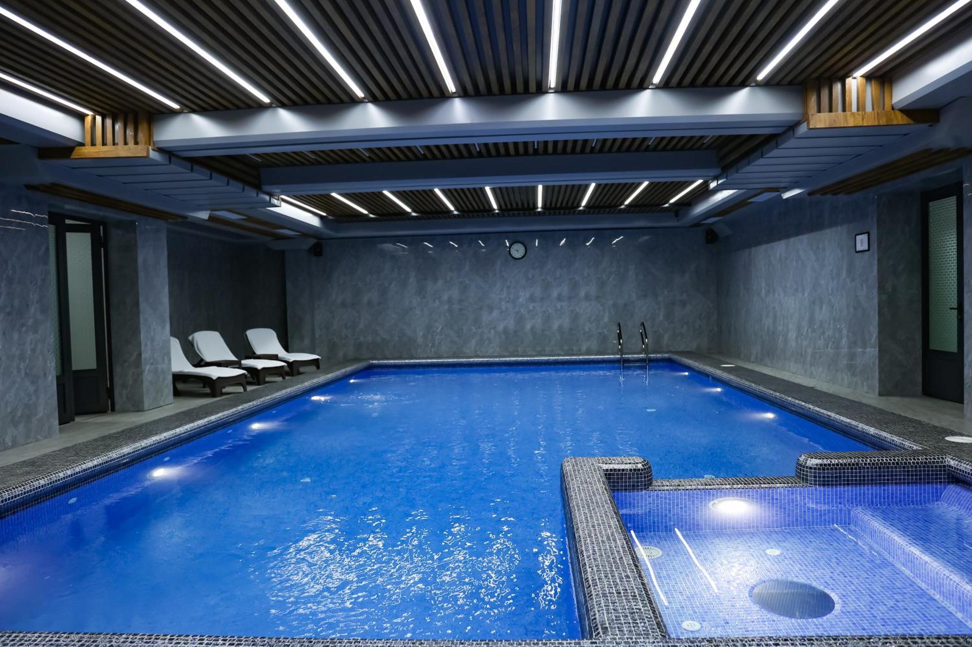 Mir Luxe Plaza Hotel Tashkent Exterior photo
